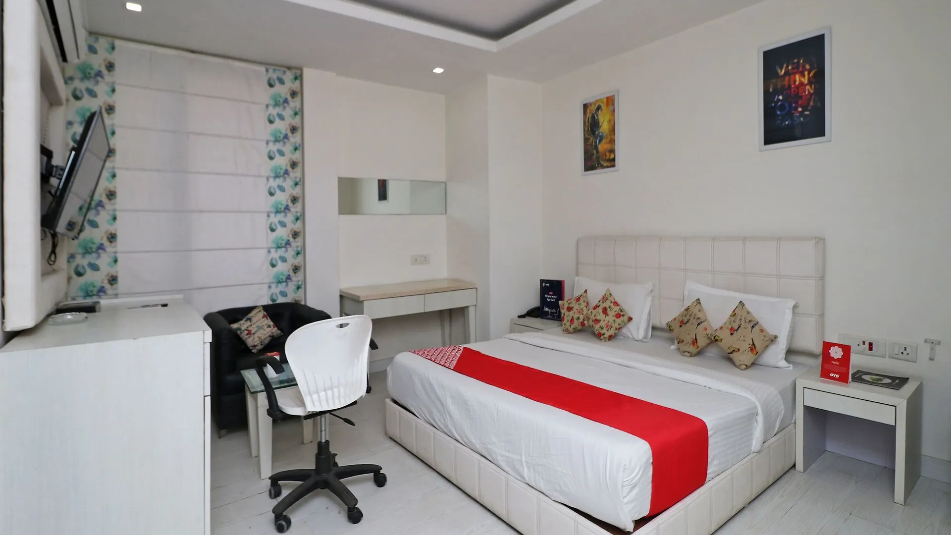 Oyo 12346 Siris Inn Gurgaon Hotel